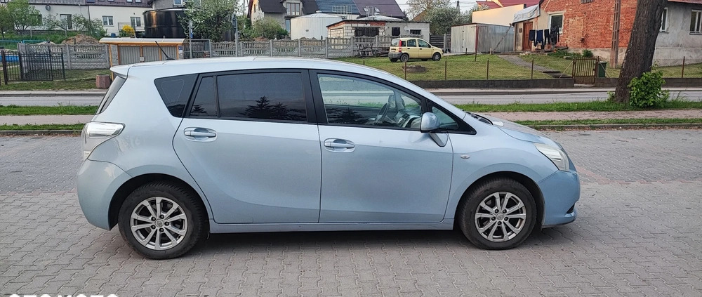 Toyota Verso cena 36000 przebieg: 256000, rok produkcji 2010 z Żukowo małe 121